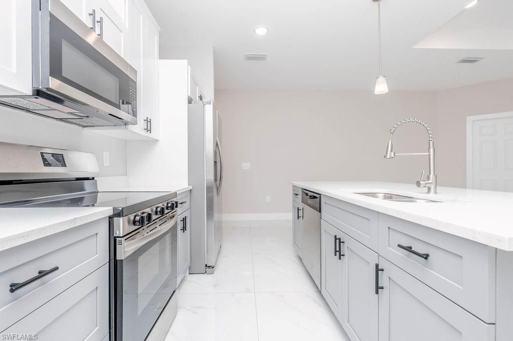 4417-4419 22nd St Sw, Lehigh Acres, FL 33973 Photo