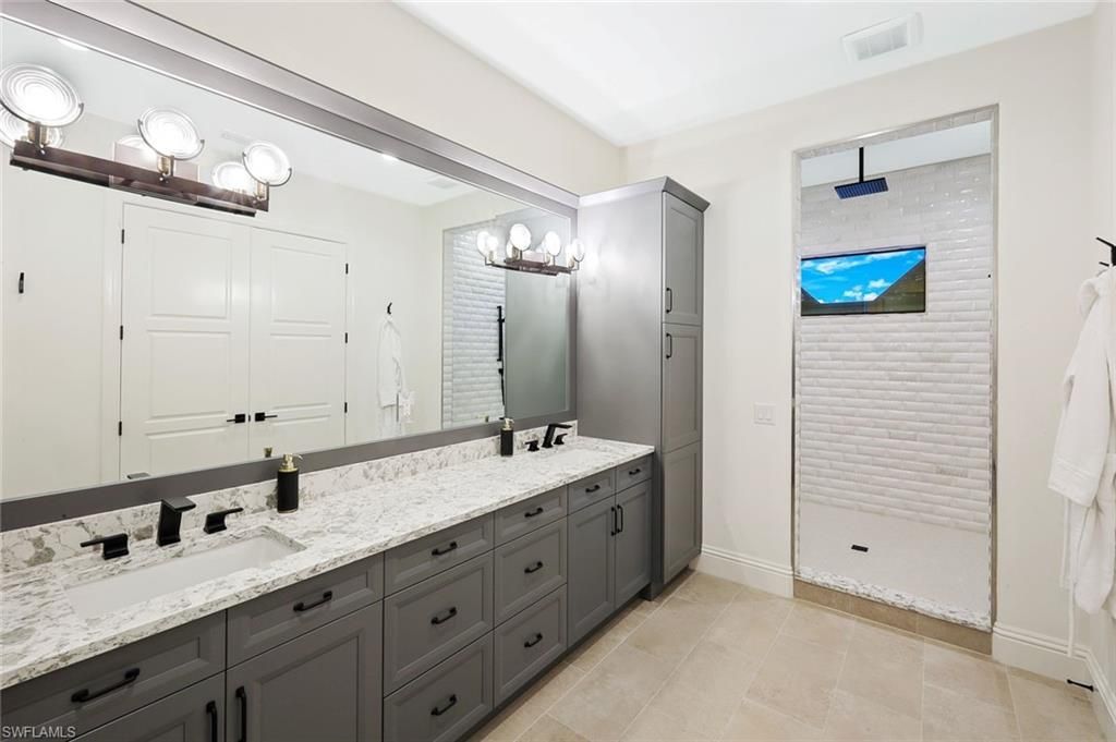 27194 Harbor Dr , Bonita Springs, FL 34135 Photo