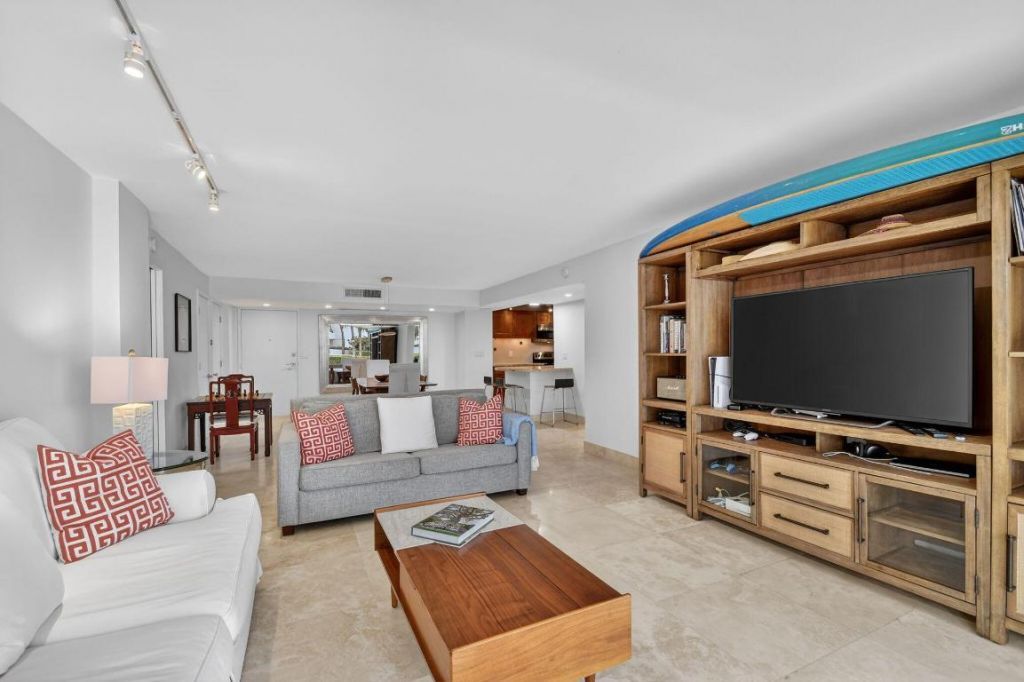 3546 S Ocean Boulevard, Unit 209, South Palm Beach, FL 33480 Photo