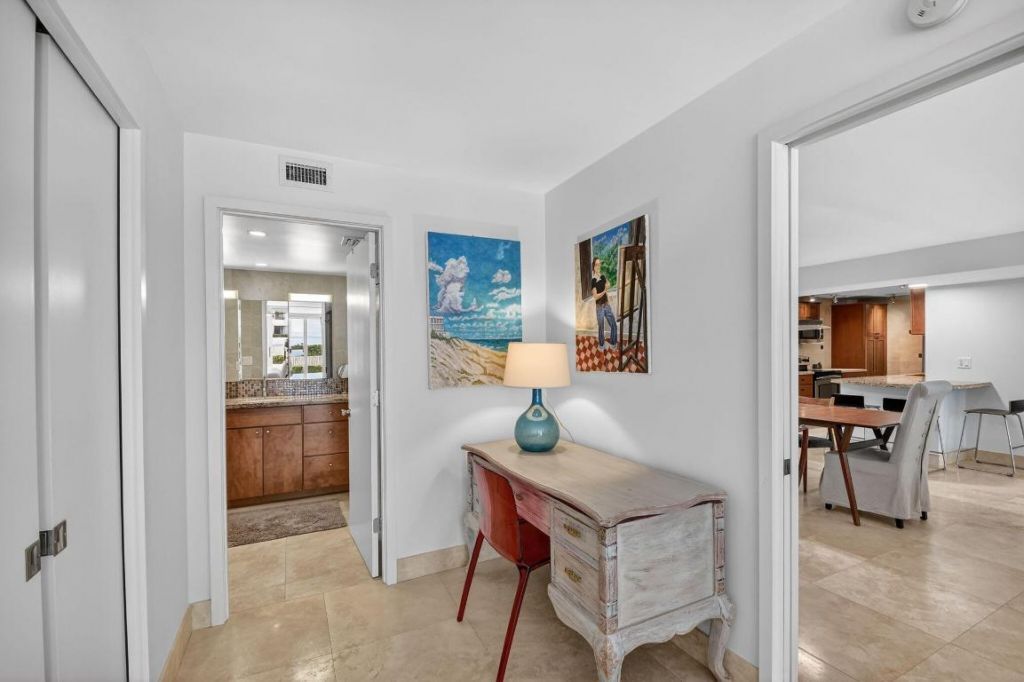 3546 S Ocean Boulevard, Unit 209, South Palm Beach, FL 33480 Photo