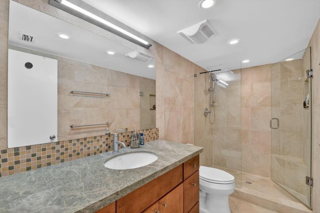 3546 S Ocean Boulevard, Unit 209, South Palm Beach, FL 33480 Photo