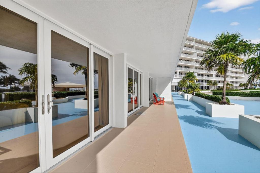 3546 S Ocean Boulevard, Unit 209, South Palm Beach, FL 33480 Photo