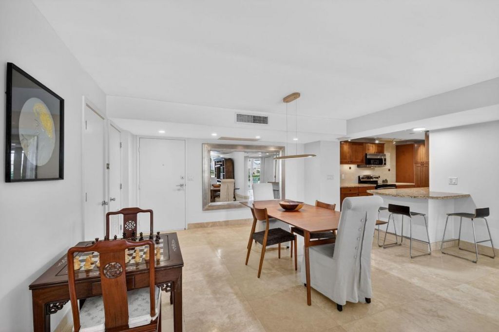 3546 S Ocean Boulevard, Unit 209, South Palm Beach, FL 33480 Photo