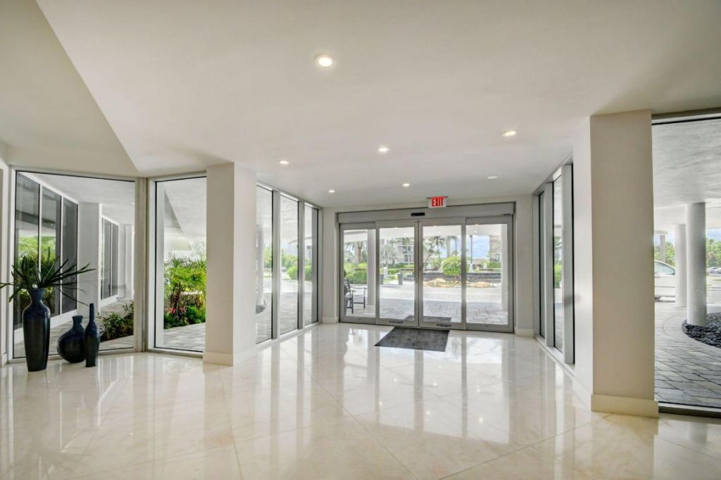 3546 S Ocean Boulevard, Unit 209, South Palm Beach, FL 33480 Photo