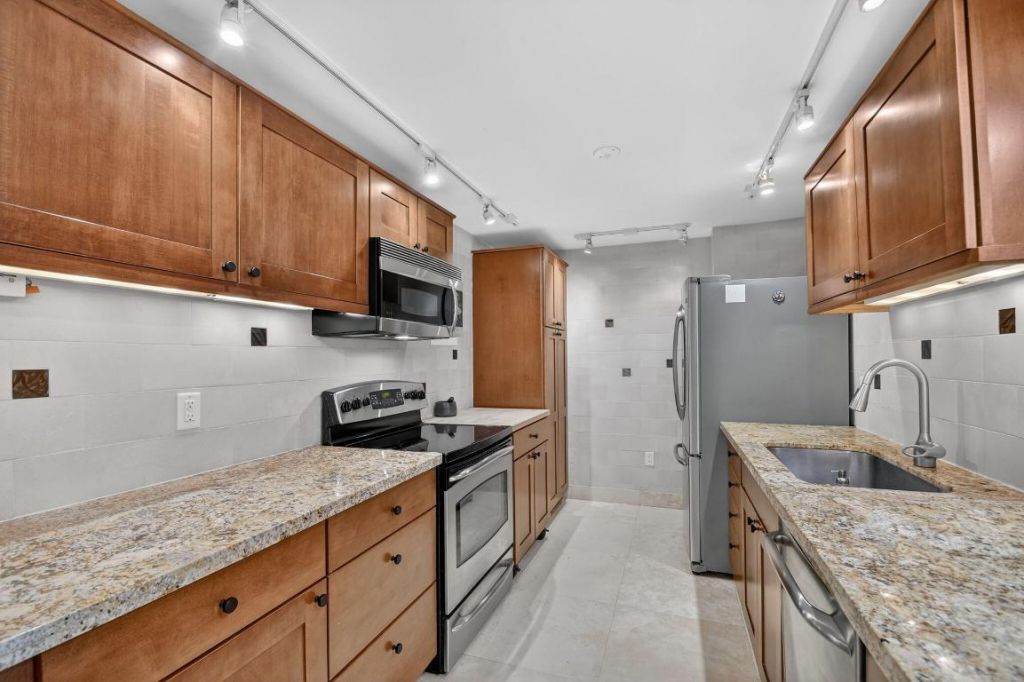 3546 S Ocean Boulevard, Unit 209, South Palm Beach, FL 33480 Photo