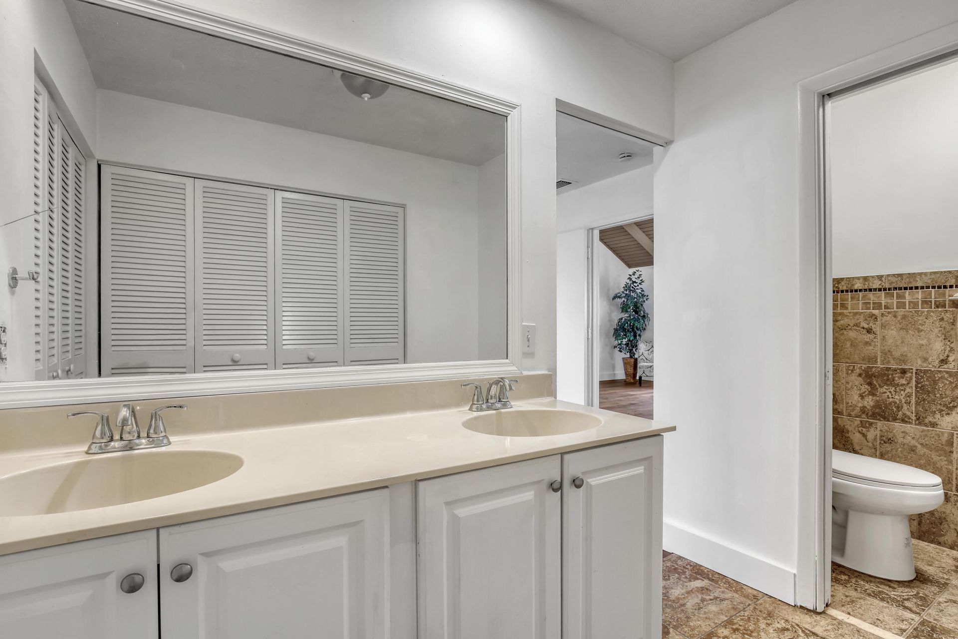 241 NW 15th Street, Boca Raton, FL 33432 Photo