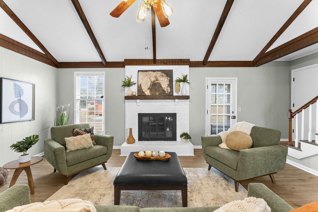 302 Chessington Circle Photo 11