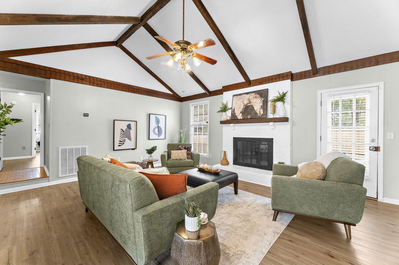 302 Chessington Circle Photo 12