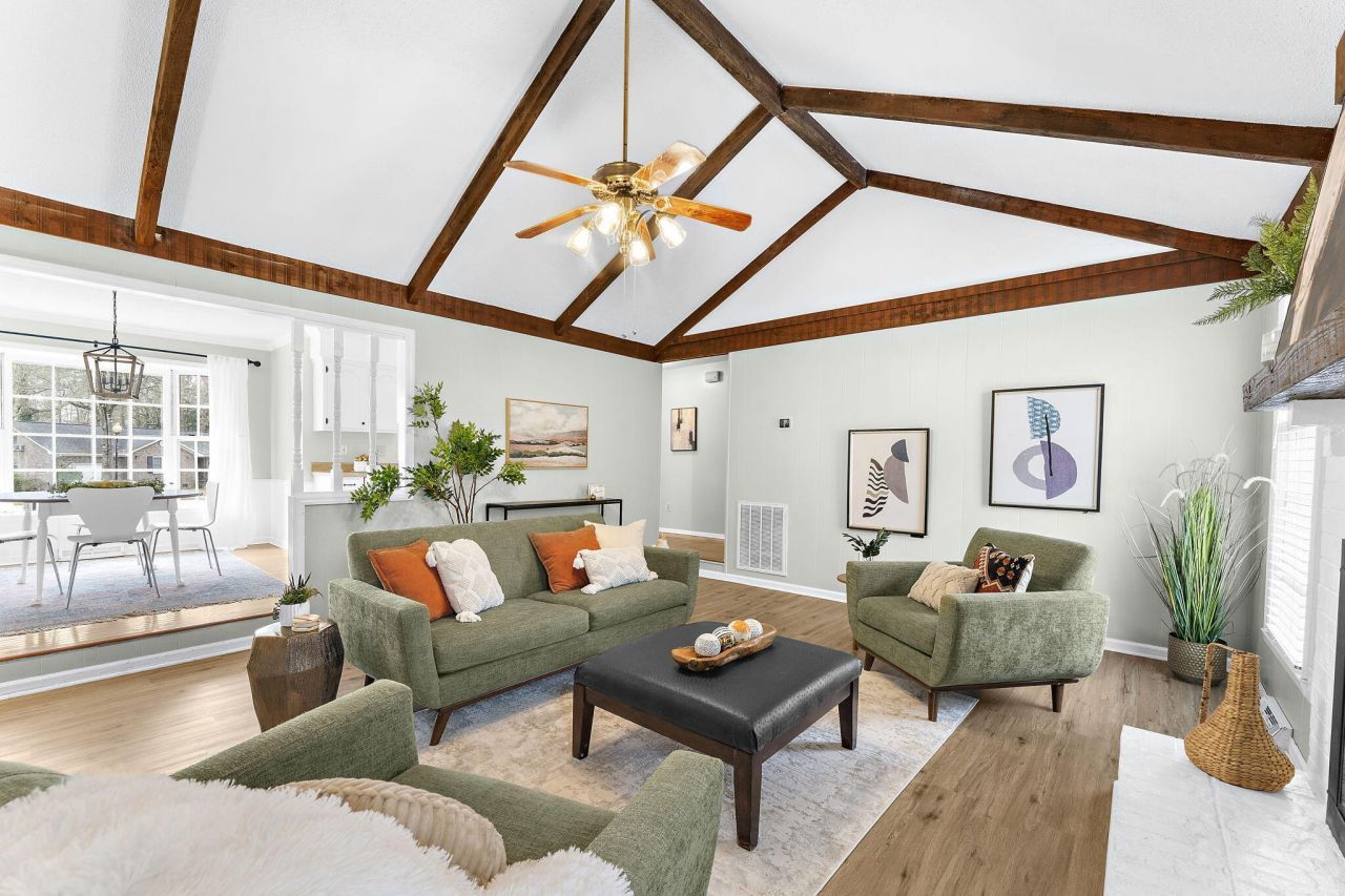 302 Chessington Circle Photo 15