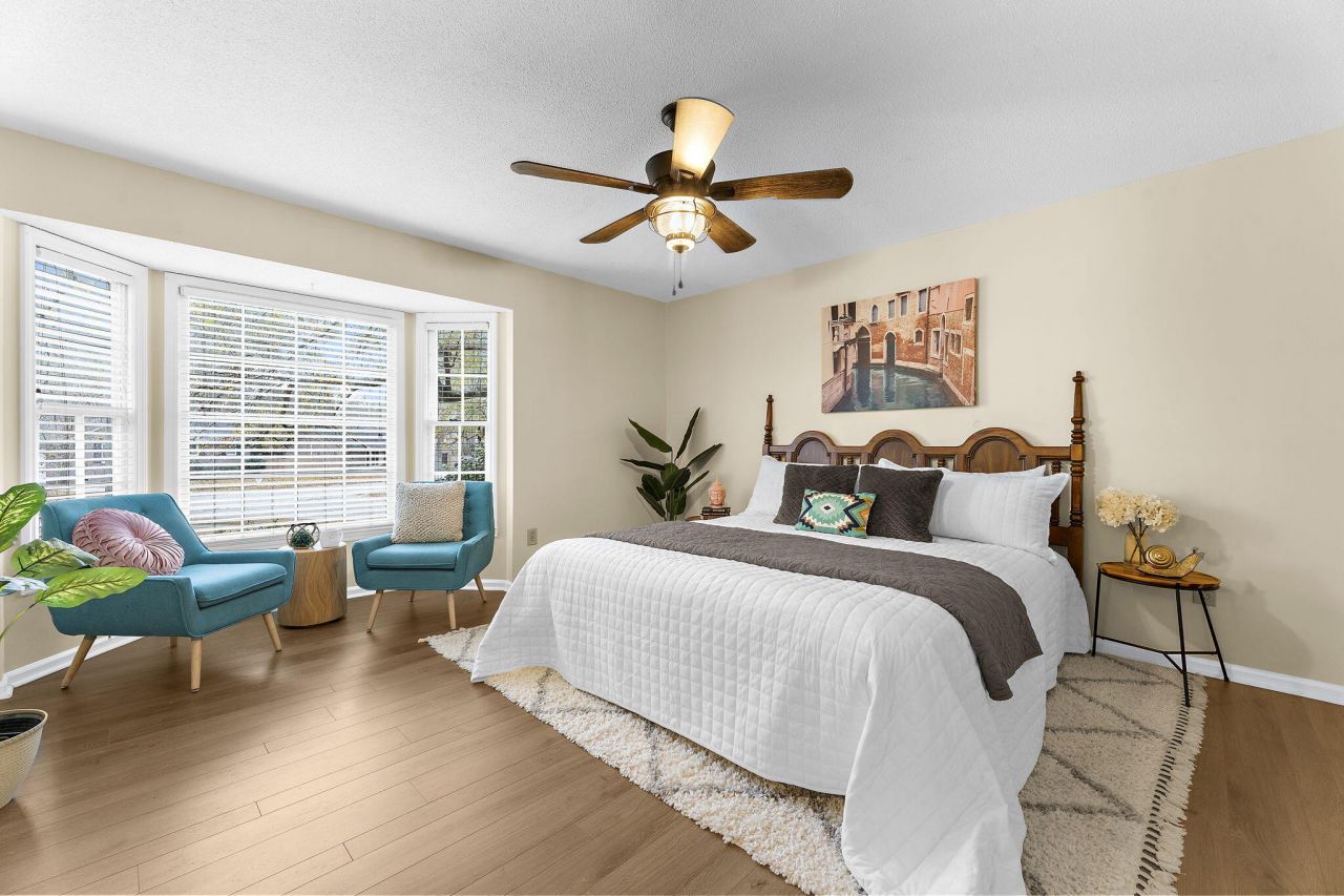 302 Chessington Circle Photo 16