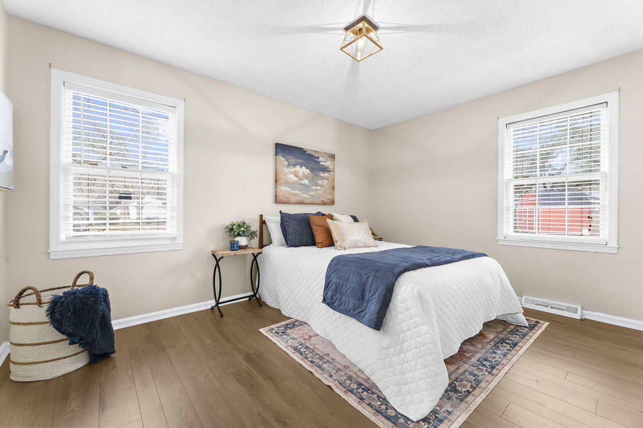 302 Chessington Circle Photo 21