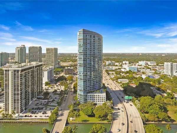 601 NE 36th St, Unit 712, Miami, FL 33137