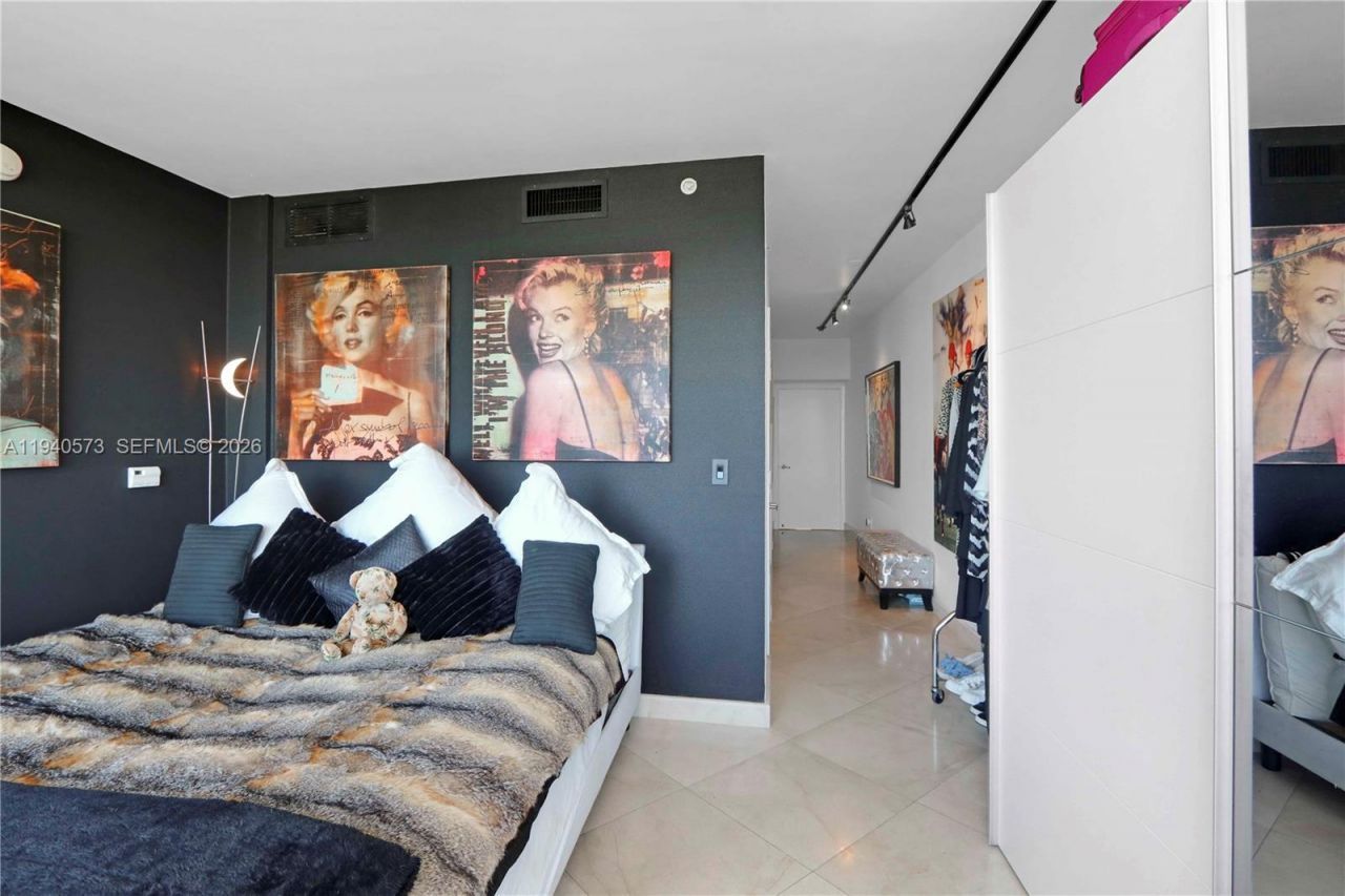 601 NE 36th St, Unit 712, Miami, FL 33137 Photo