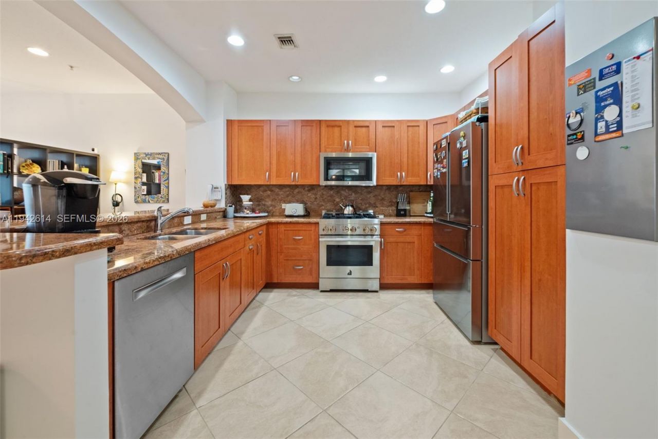 3055 NW 126th Ave, Unit 310, Sunrise, FL 33323 Photo