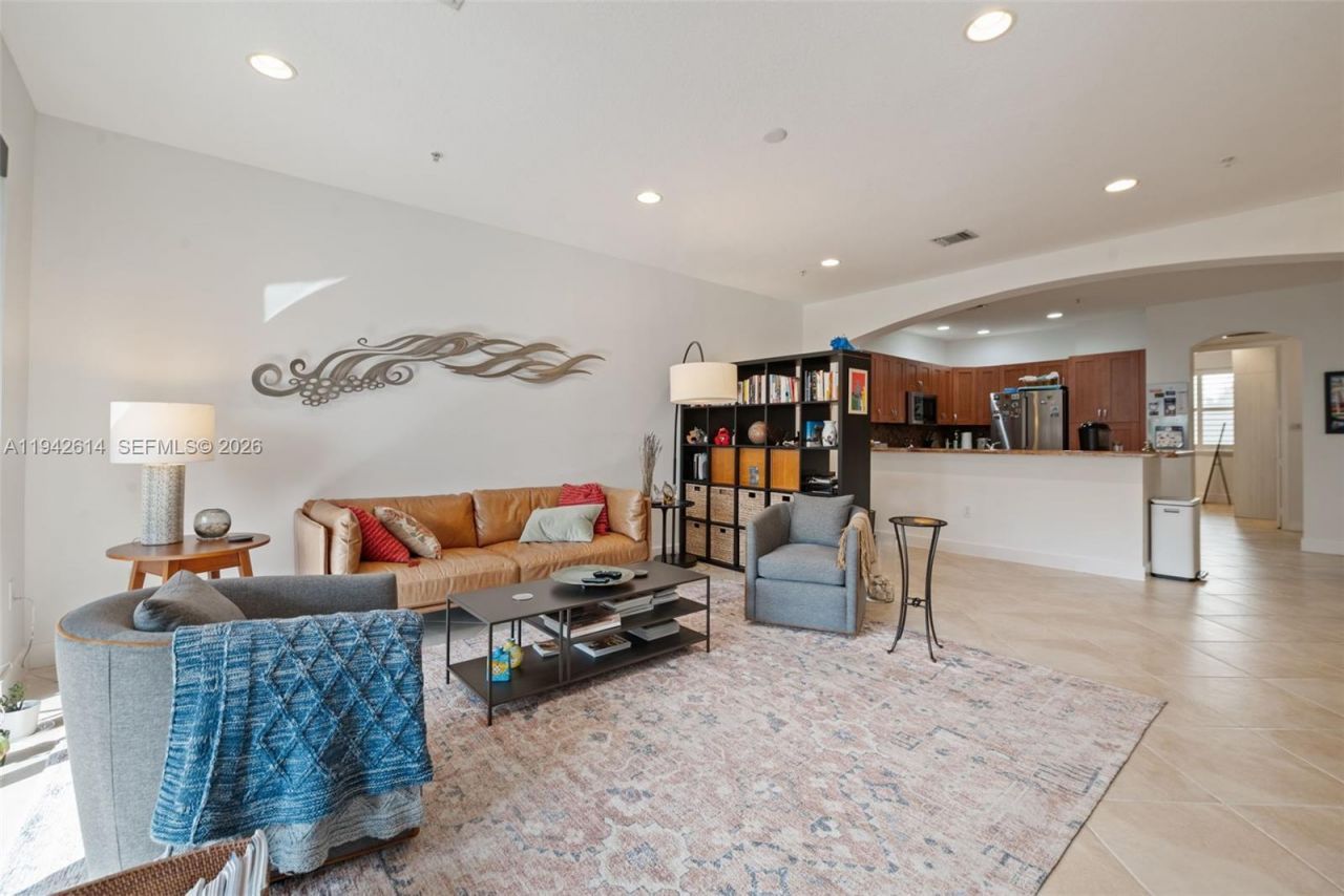 3055 NW 126th Ave, Unit 310, Sunrise, FL 33323 Photo