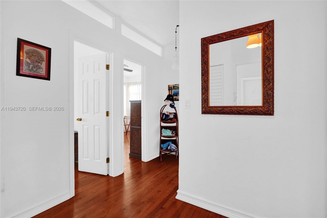 1022 Euclid Ave, Unit 15, Miami Beach, FL 33139 Photo