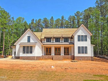 6460 Sanctuary Falls Drive, Raleigh, NC 27614