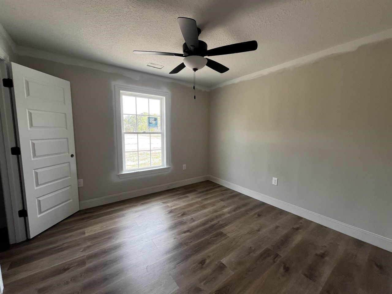 990 Inglewood Dr. Photo 11