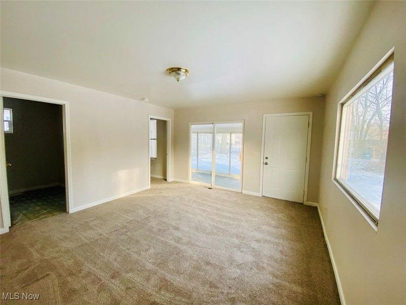 383 Black Street, Akron, OH 44306 Photo 7