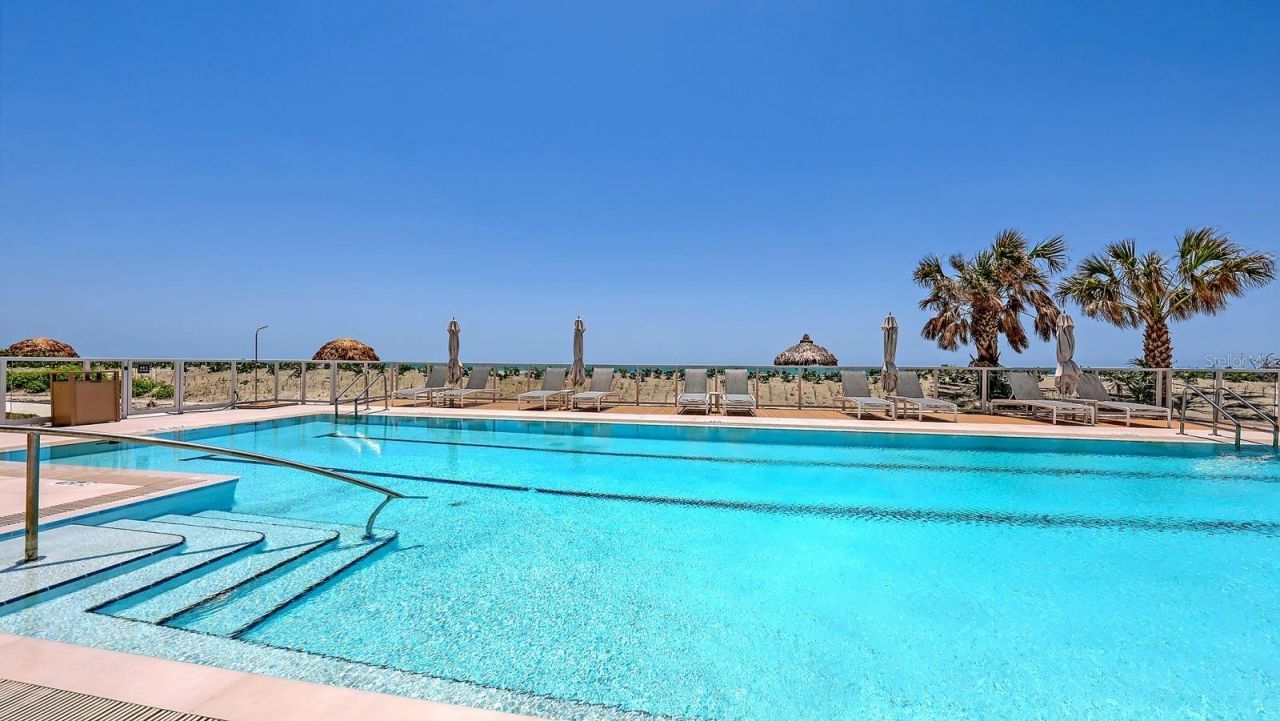 2425 Gulf Of Mexico Drive, Unit 1B, Longboat Key, FL 34228 Photo