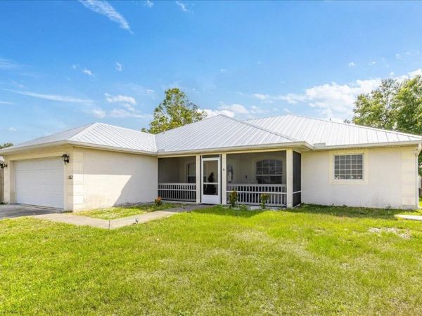 1762 SE Aires Lane, Port St. Lucie, FL 34984