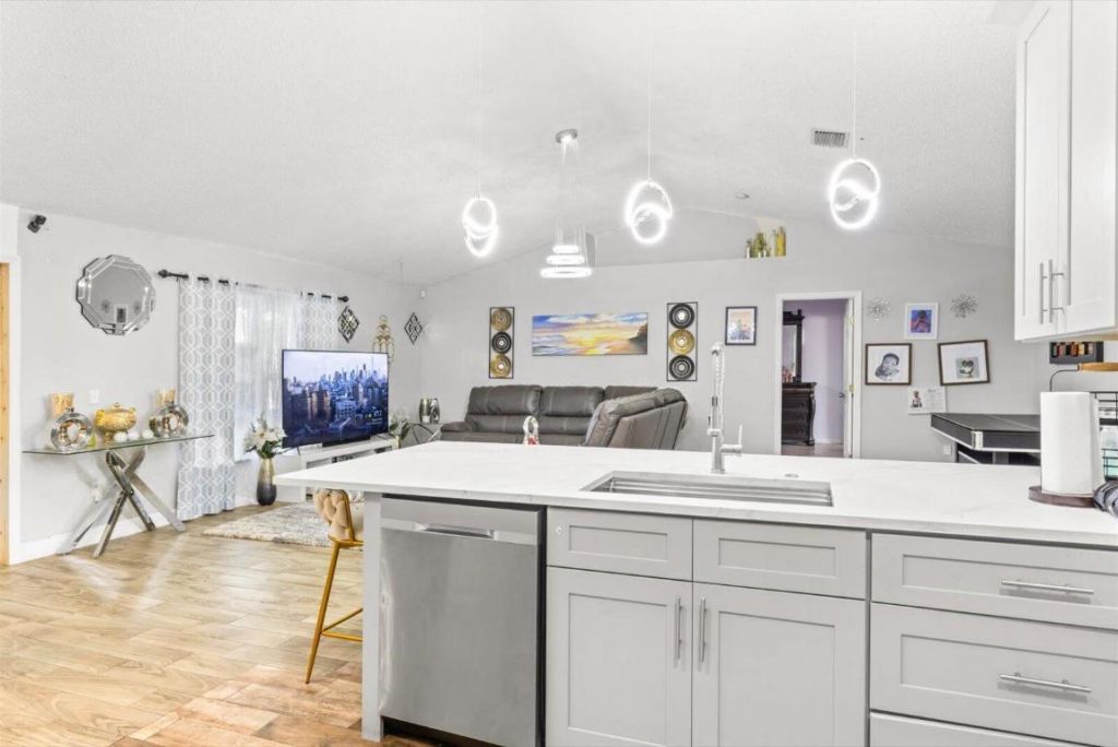 1762 SE Aires Lane, Port Saint Lucie, FL 34984 Photo