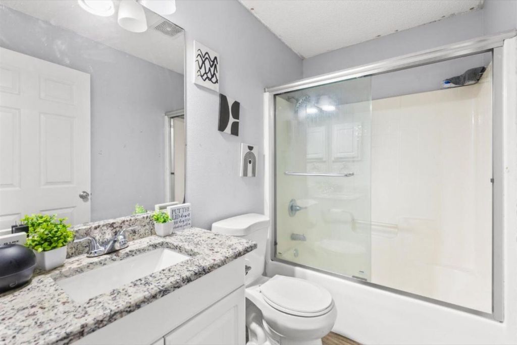 1762 SE Aires Lane, Port Saint Lucie, FL 34984 Photo