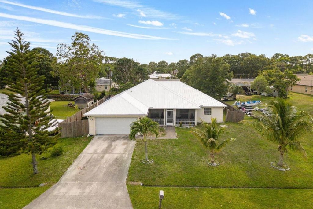 1762 SE Aires Lane, Port Saint Lucie, FL 34984 Photo