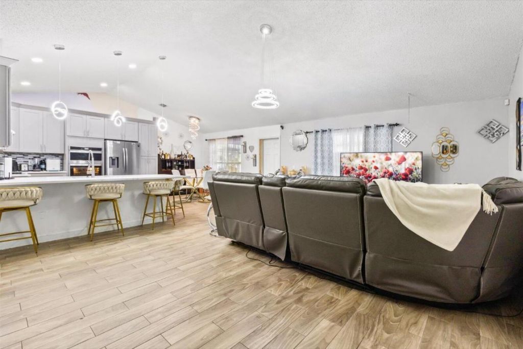 1762 SE Aires Lane, Port Saint Lucie, FL 34984 Photo