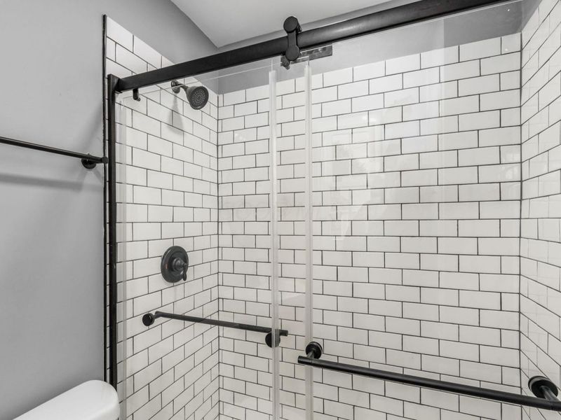 10 - 20 E Deshler Avenue, Columbus, OH 43206 Photo 21