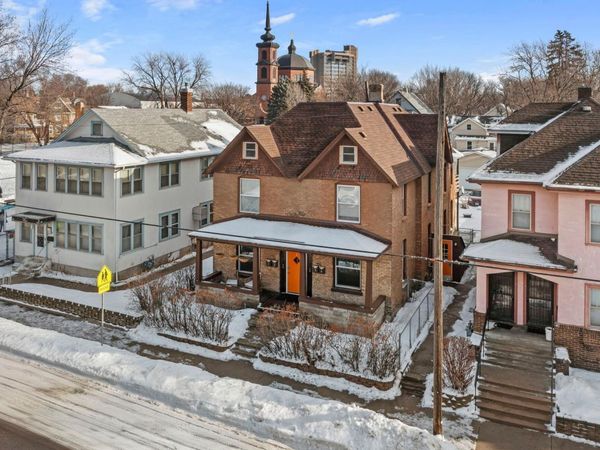 1609 4th Street NE, Minneapolis, MN 55413