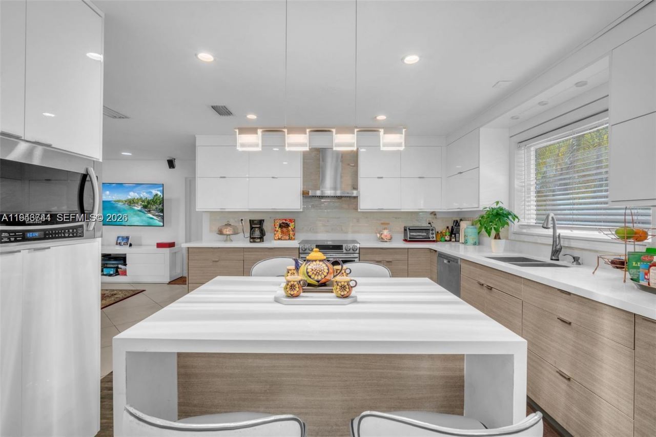 1543 Dorado Ave , Coral Gables, FL 33146 Photo