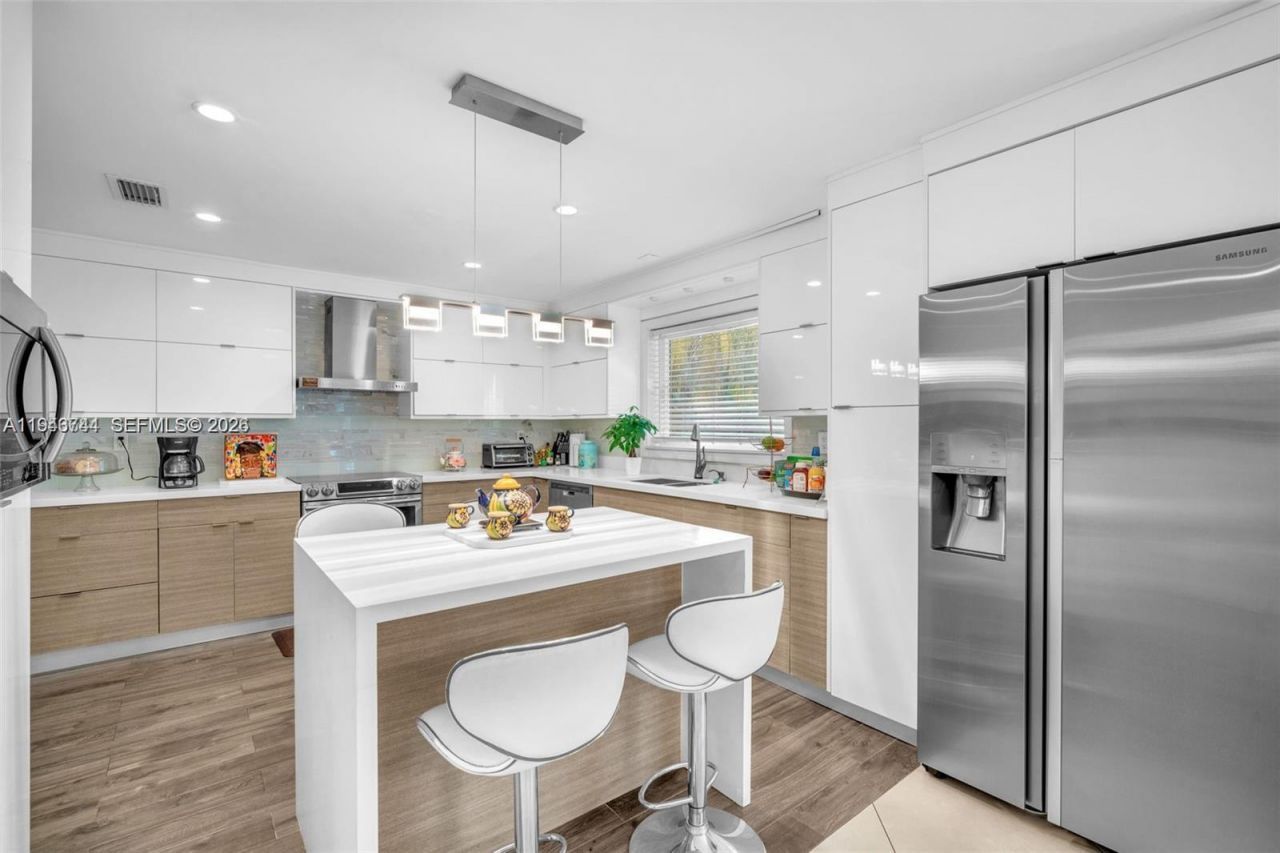 1543 Dorado Ave , Coral Gables, FL 33146 Photo