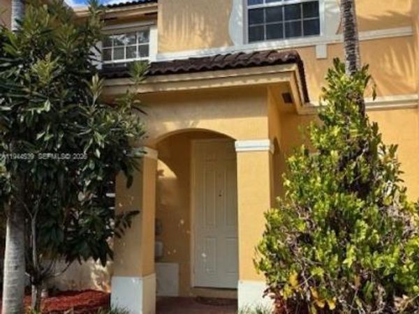 4127 NE 24th St, Homestead, FL 33033