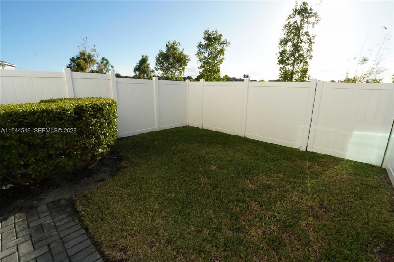 870 SE Grovebush, Saint Lucie West, FL 34984 Photo