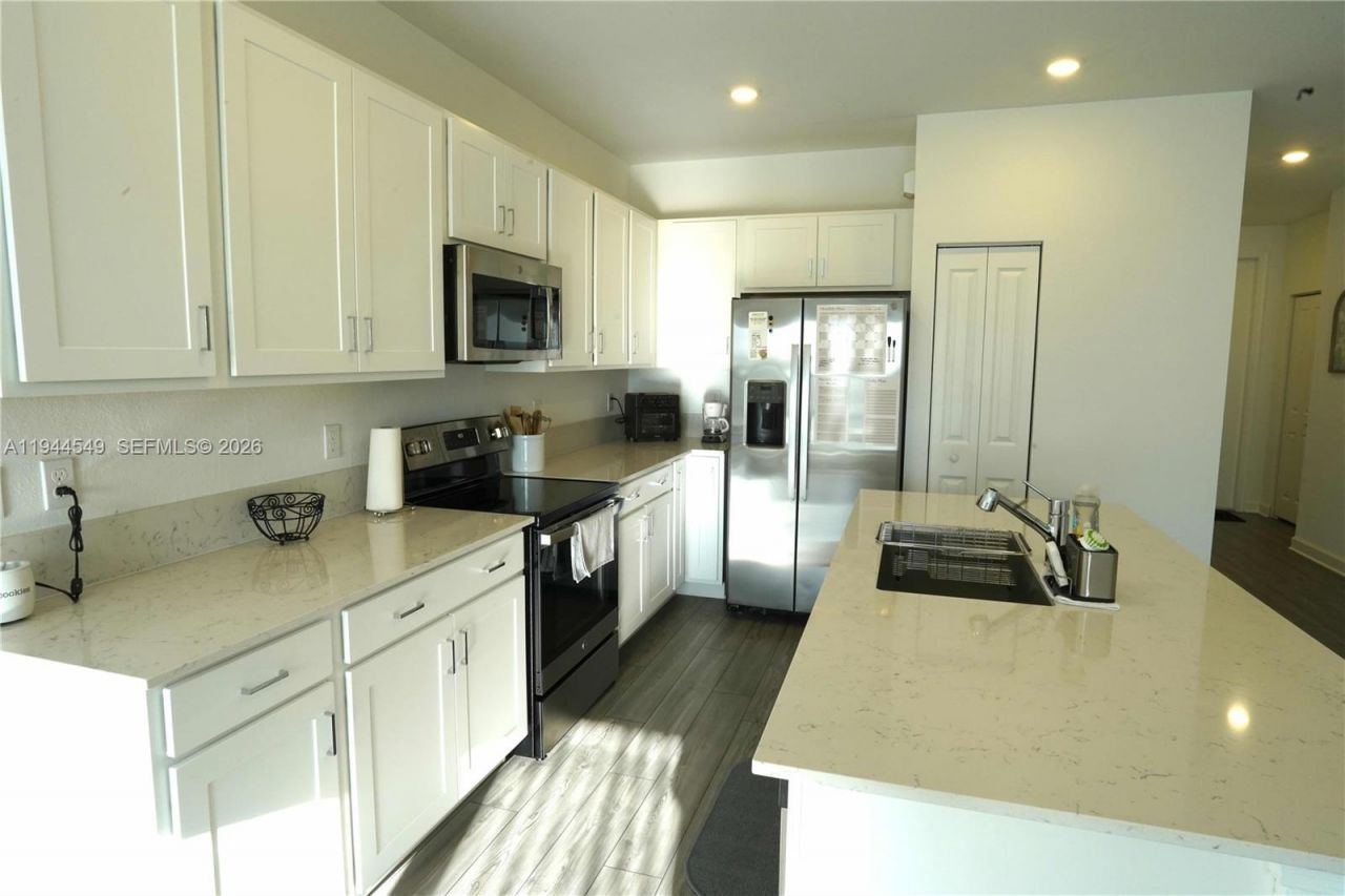 870 SE Grovebush, Saint Lucie West, FL 34984 Photo