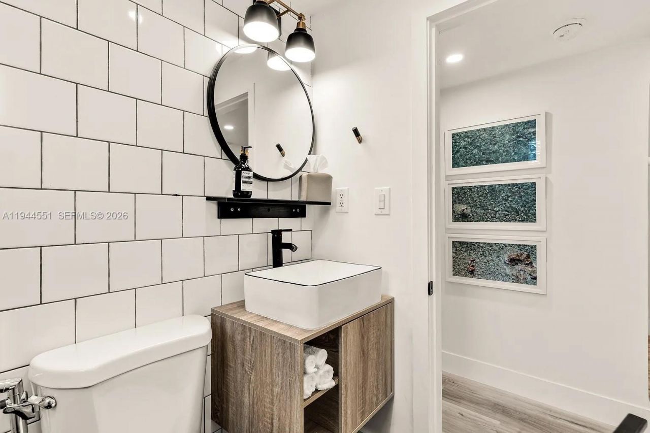 1237 NW 33rd Ave, Unit 1, Miami, FL 33125 Photo