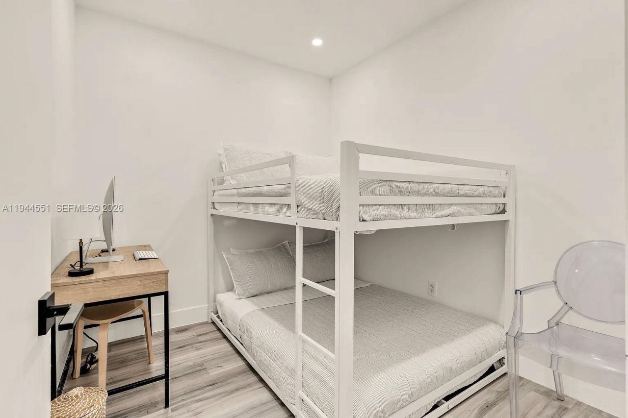 1237 NW 33rd Ave, Unit 1, Miami, FL 33125 Photo