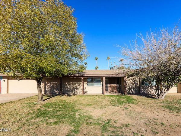 6218 W WOLF Street, Phoenix, AZ 85033