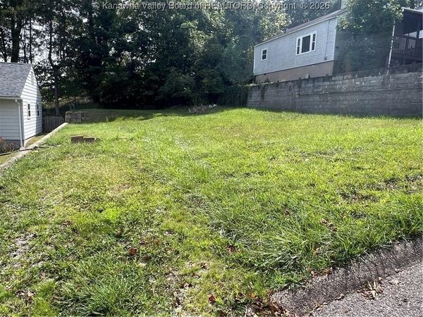 862 Hudson Street, St Albans, WV 25177