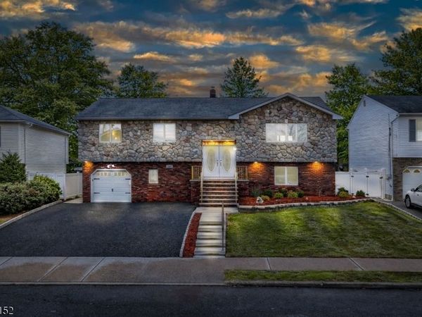 152 Claremont Ave, Saddle Brook, NJ 07663
