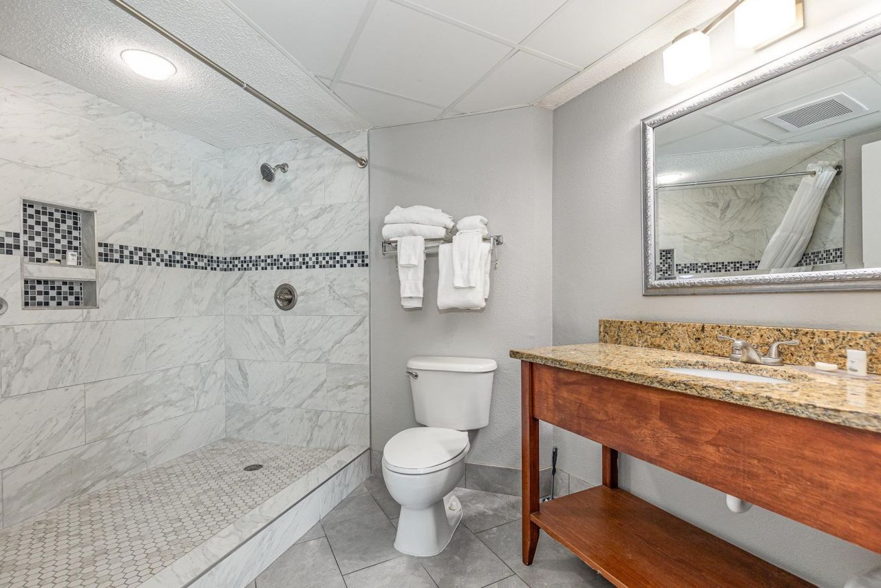 2504 Ocean Blvd. N Photo 10