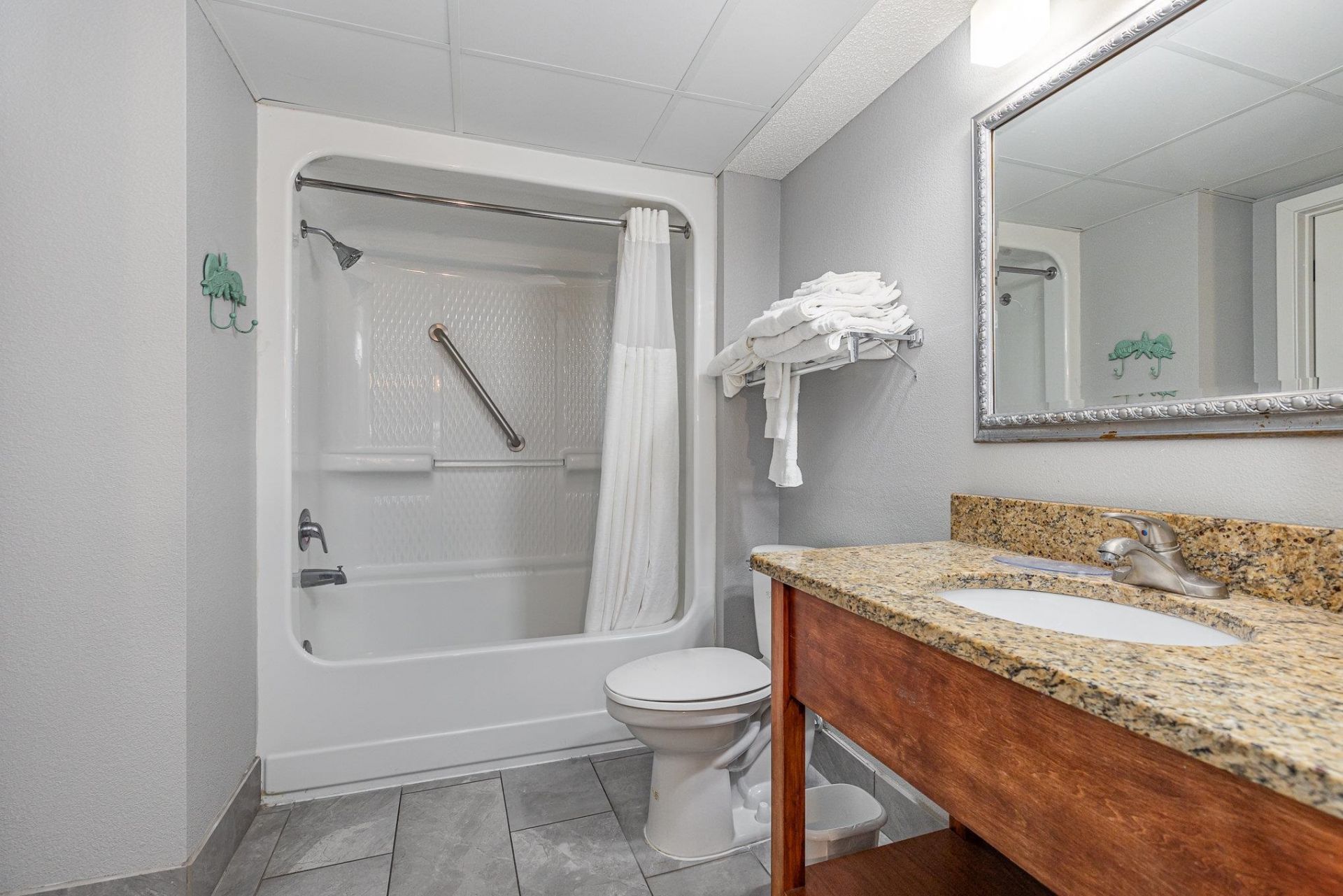 2504 Ocean Blvd. N Photo 19