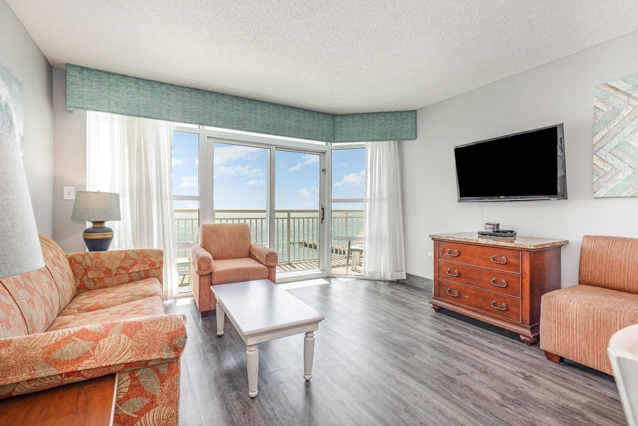 2504 Ocean Blvd. N Photo 7