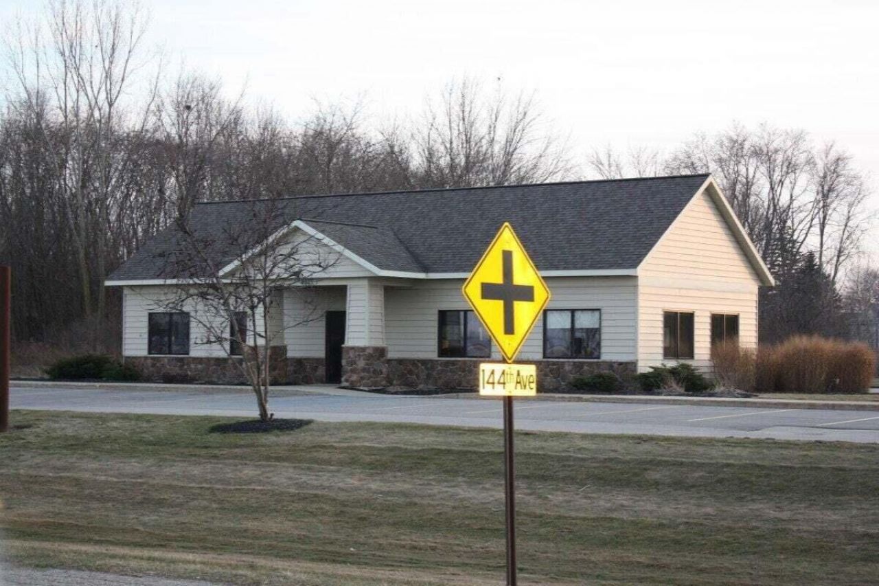 4426 Division Avenue, Wayland, MI 49348 Main Photo