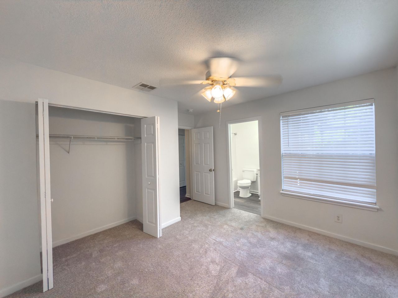 114 Luden Drive Photo 10