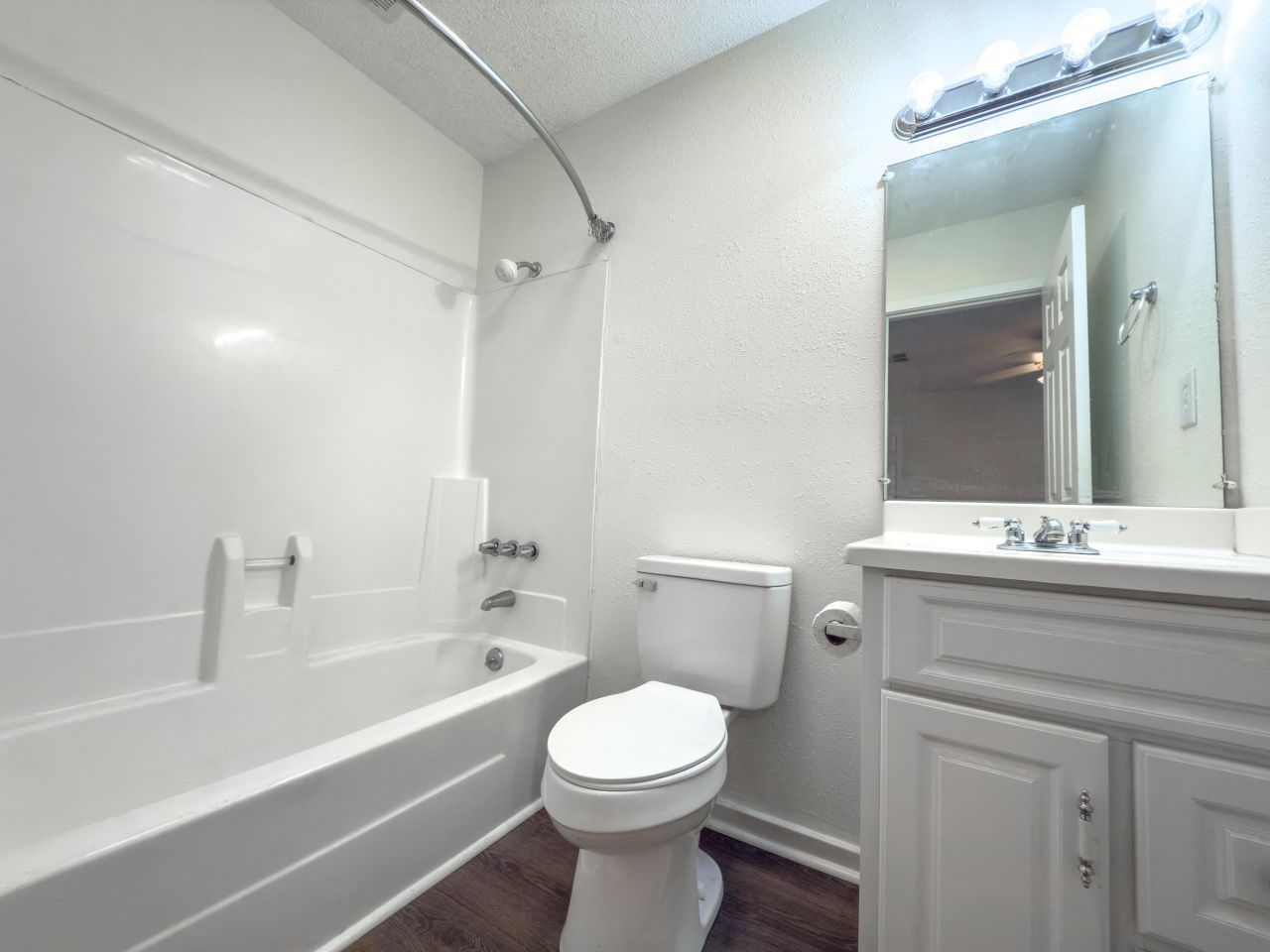 114 Luden Drive Photo 11