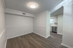 114 Luden Drive photo 4