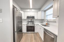 114 Luden Drive photo 4