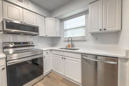 114 Luden Drive photo 4